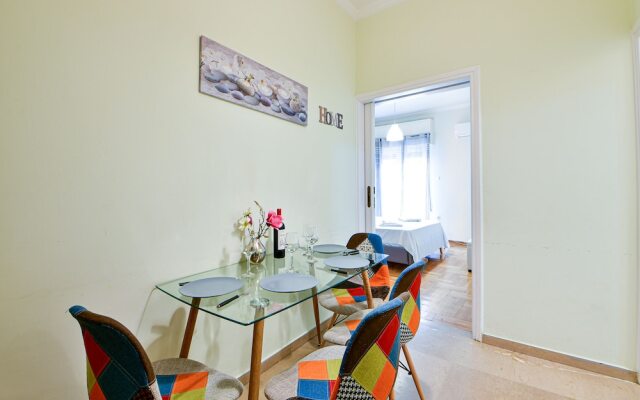 Athenian sunny apartment