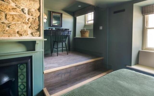 Seven Stars Penryn