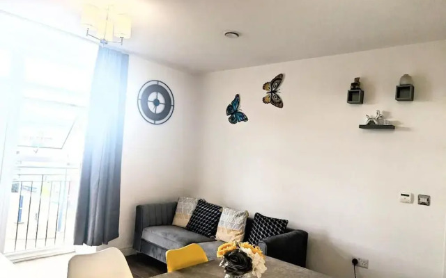 Rugby - Apartment - Sleeps 4 - Parking