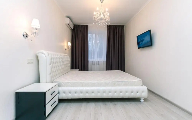 Lesi Ukrainki 5/18 Apartment