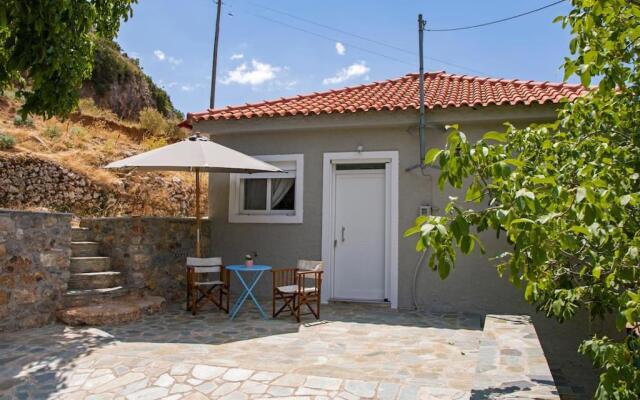 Demi ' s House : Σπίτι στο βουνό με μαγευτική θέα!