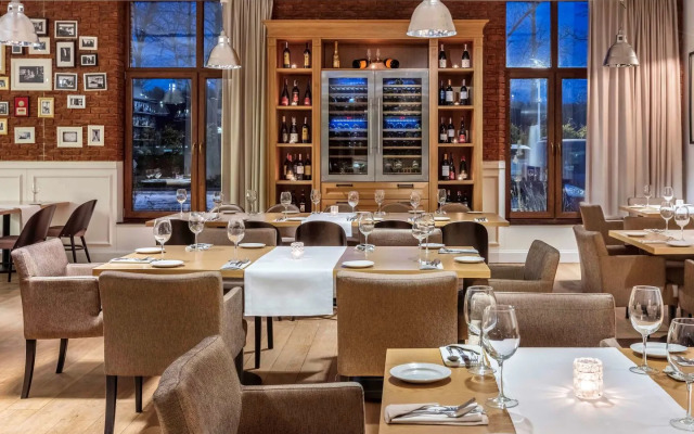 Mercure Wiazowna Brant