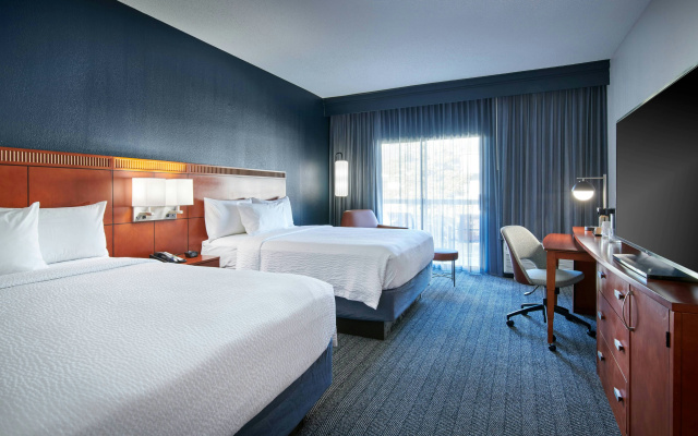 Courtyard by Marriott Chicago Highland Park/Northbrook
