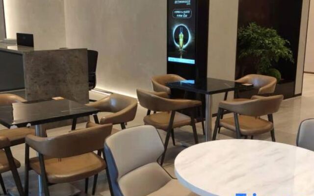 Weili Royal (Guangzhou Huadu Plaza Shuguang Road Branch)