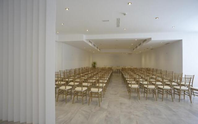 Lescure Business Hôtel and SPA