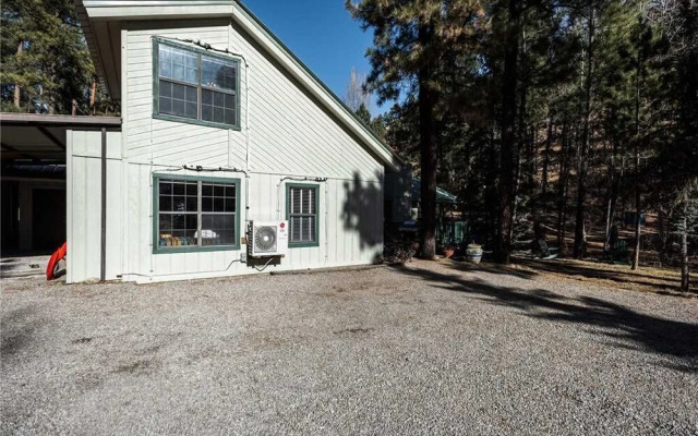 Midtown Riverfront 2, 2 Bedrooms, Sleeps 4