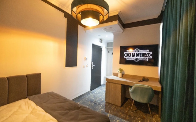 Opera Hotel