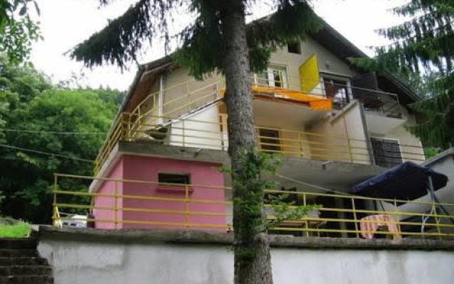 Mechta Guest House