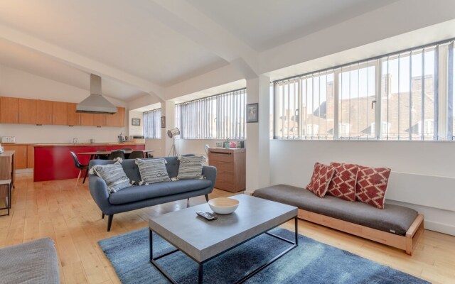 2 Bedroom Loft Near Edgware Road