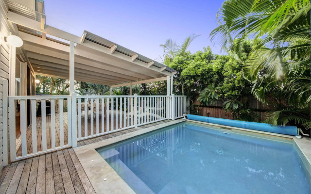 A PERFECT STAY –A Summer Cottage Byron Bay