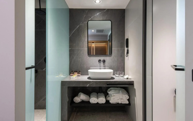 Portes Lithos Luxury Resort