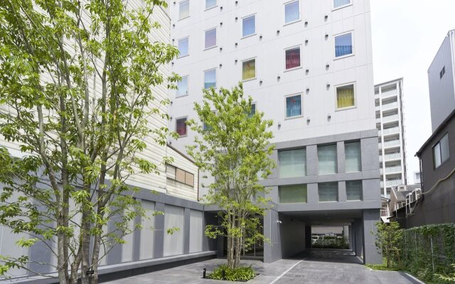 Cross Life Hakata Yanagibashi