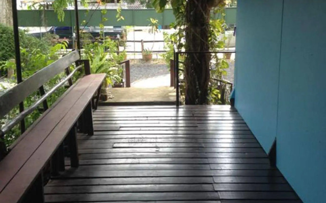 Khao Lak Highway Inn