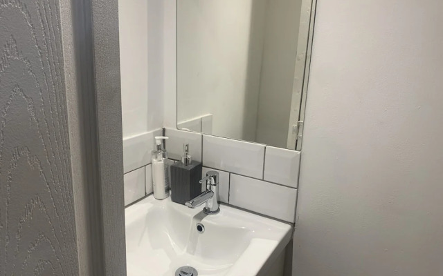 Modern 3bed Garden House in Croydon, London ,uk