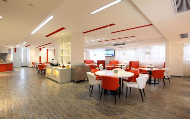 Aishang Hotel (Lecong Furniture Mall, Foshan)