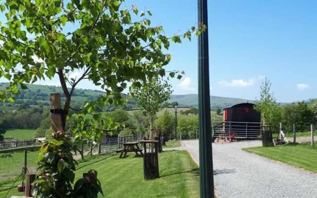 Ruby Shepherds hut Sleeps 4