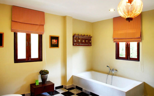 Zantiis Ndol Villas