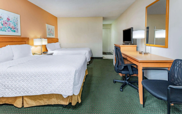 Travelodge by Wyndham Bracebridge