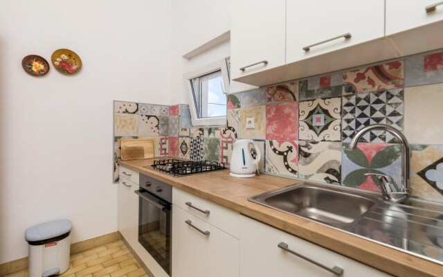 Awesome Apartment in Pag With Wifi and 2 Bedrooms