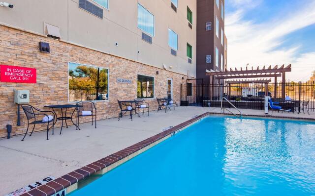 Ramada by Wyndham Houston Westchase