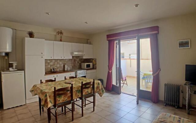 Appartement Saintes-Maries-de-la-Mer, 2 pièces, 4 personnes - FR-1-475-34