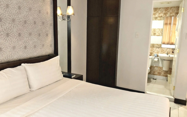 Ninong's Hotel
