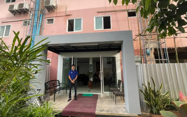 Khunyuw Hotel