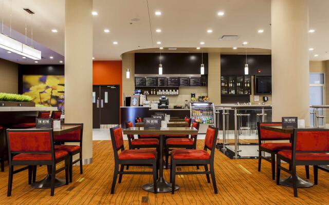 Courtyard by Marriott Montreal West Island/Baie D'Urfe
