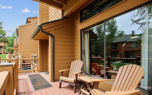 Cedars 53 3 Bedroom Condo by RedAwning