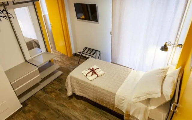 Five Rooms Brolo