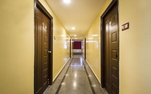 OYO 3968 Chandras Residency