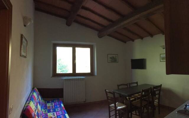 C.A.V. Capenti - Near Parco Piscine Capenti Outdoor Pool