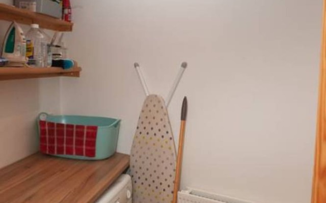 3 Bedroom House In Bath With Garden