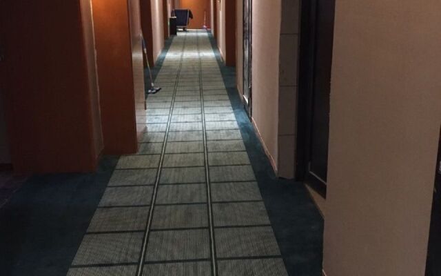 Ibis Chongqing Ranjiaba