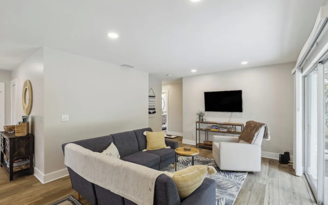 Tampa Vacation Rental ~ 3 Mi to Downtown!