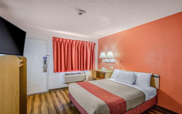 Motel 6 Eureka, CA – Redwood Coast