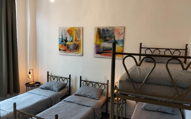 Antique Hostel