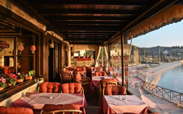 Maistrali Hotel