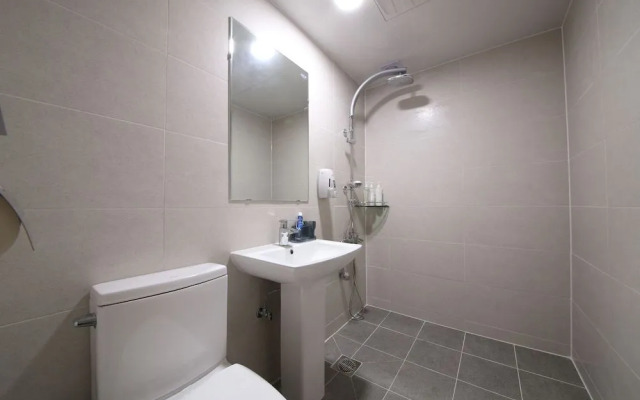 G HOUSE Mini Hotel & Guesthouse