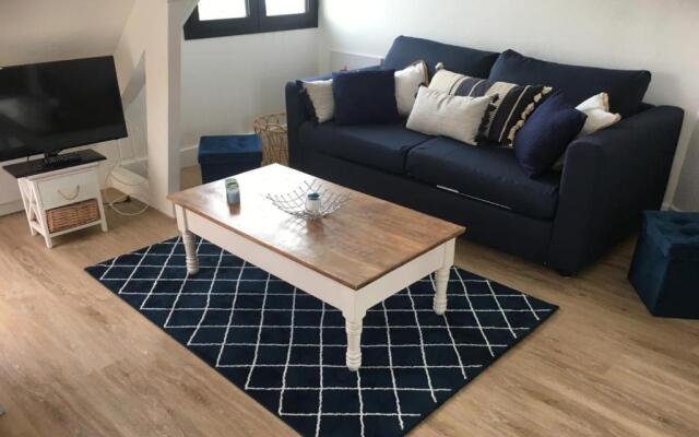 TOUT A PIED ! parking privé - T2 25m2 cosy