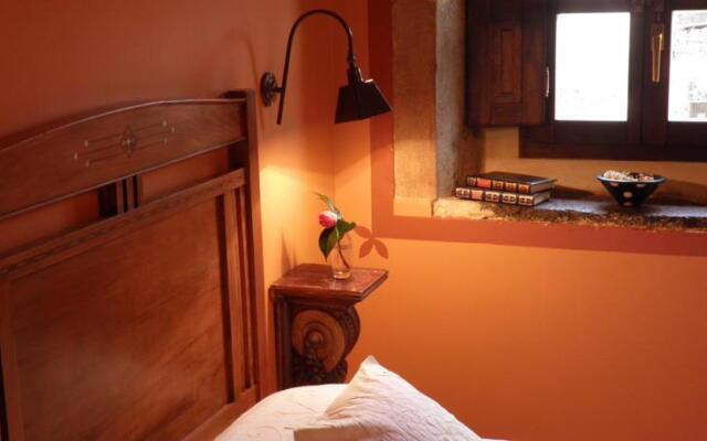 Casona de San Pantaleón de Aras