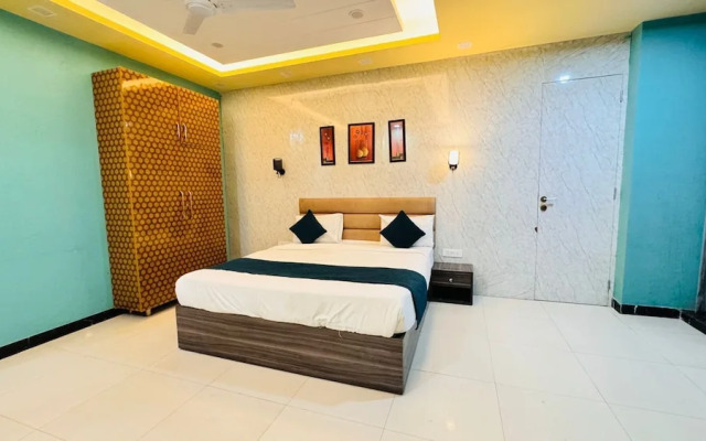 Sky Hotel