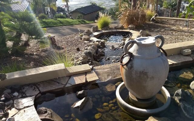 Sunshine Mountain Bed and Breakfast