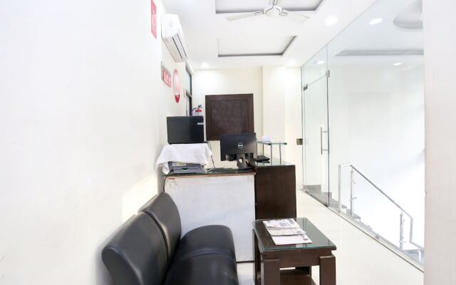 OYO 11034 Hotel JD Plaza