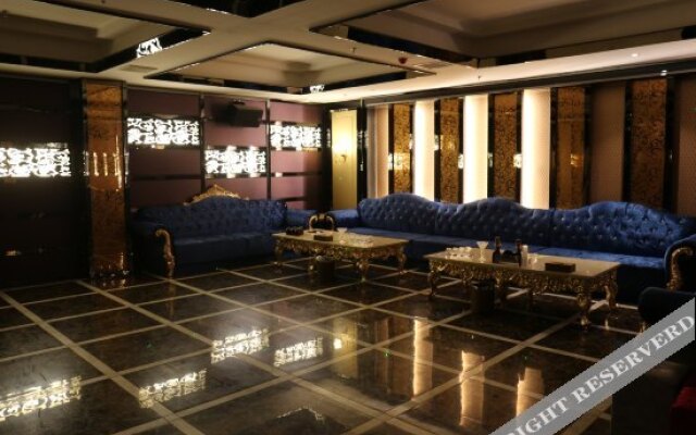 Xinnong Court Hotel