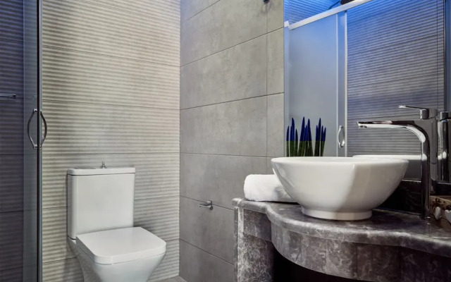 Savvas Luxury Suites