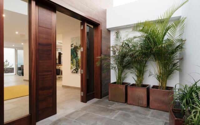 Villa Tendereteros - 4 Bedrooms large pool and hot tub