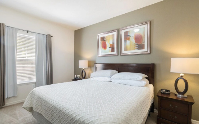 Lucaya Village 3040 Bld 13-102