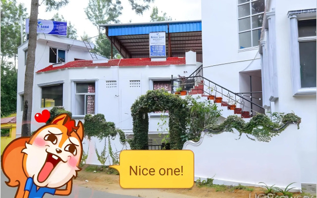 Breezy Land Residency