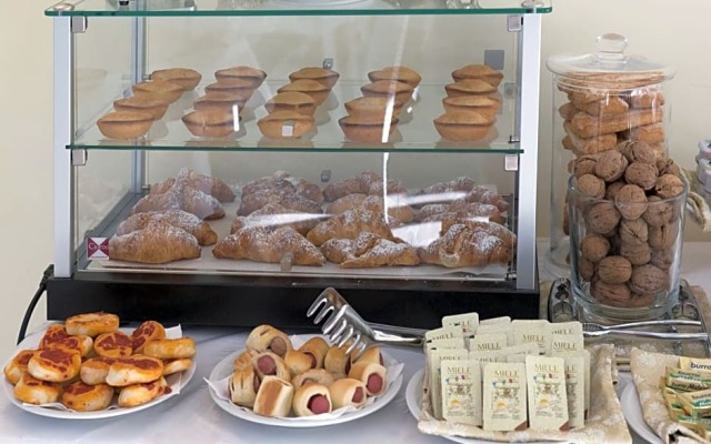 Falli Exclusive Rooms And Breakfast